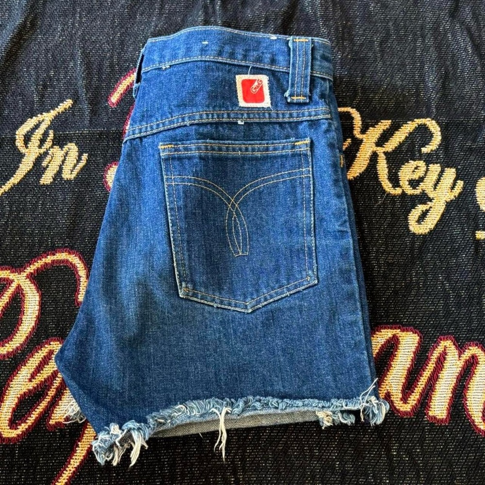 Vintage GwG brand blue denim shorts